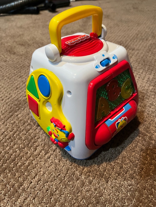Fisher-Price Baby Smartronics Turn & Learn