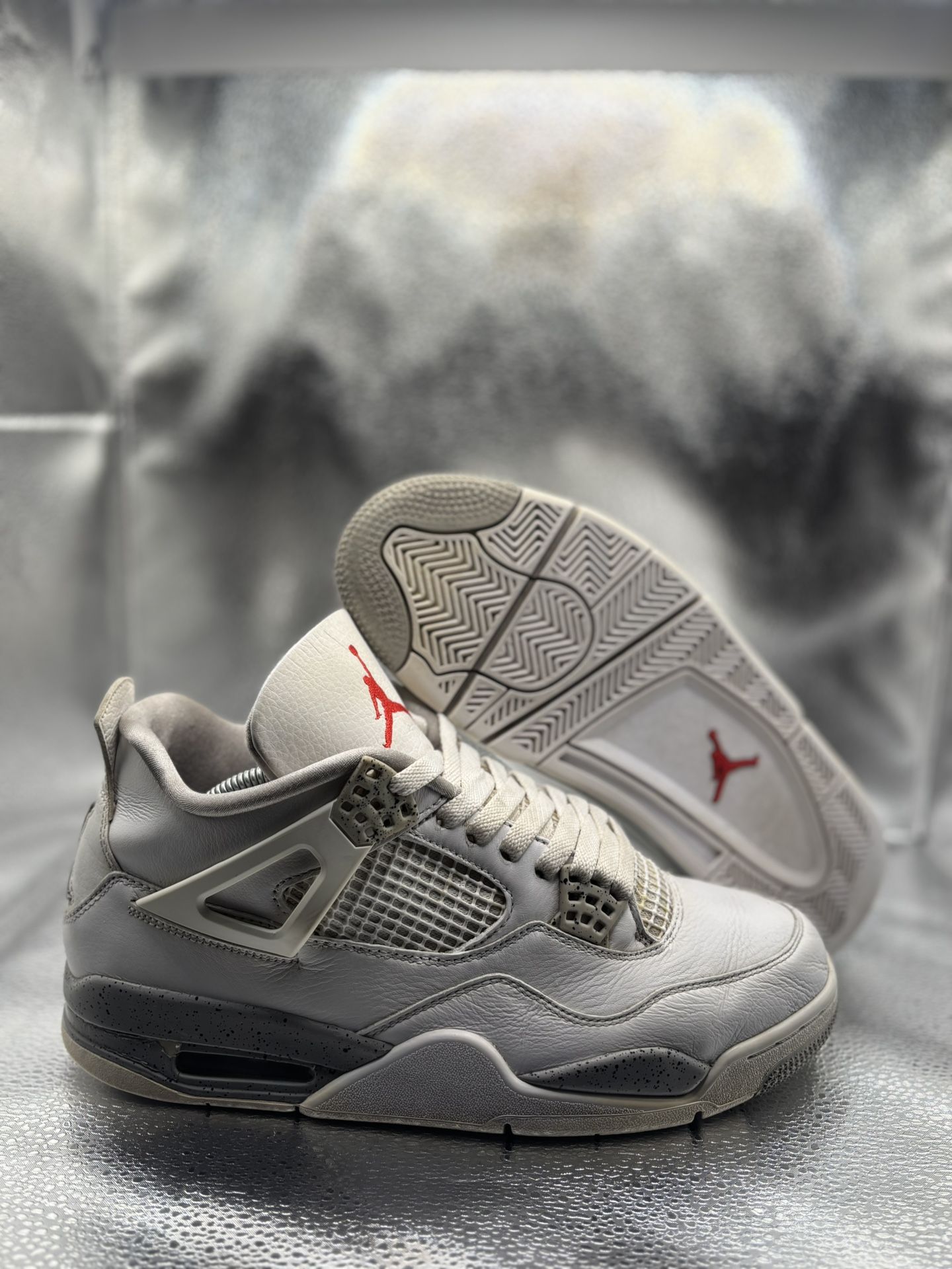 Air Jordan 4 White Oreo