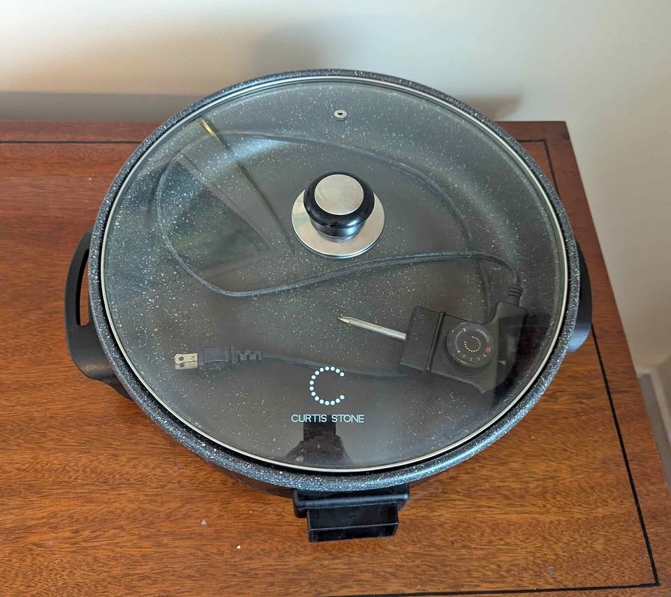 Curtis Stone 4.5 QT Cast Aluminum Multi-Pan w/ Lid & Manual