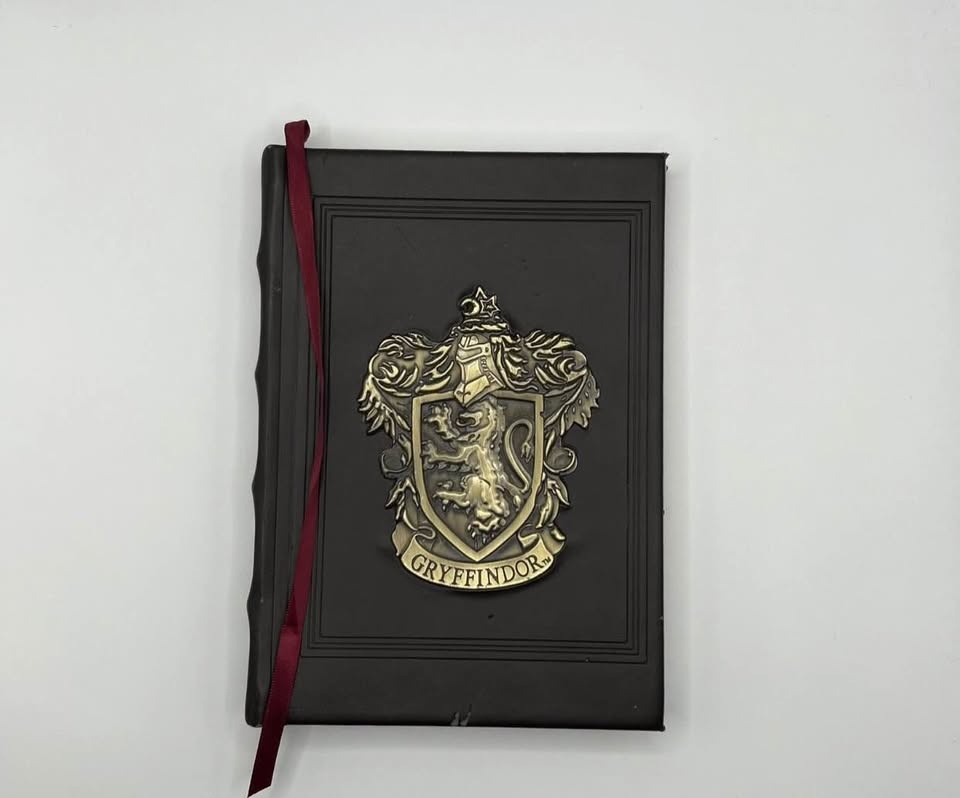 Warner Bros Gryffindor Metal Crest Journal Harry Potter - photo 3