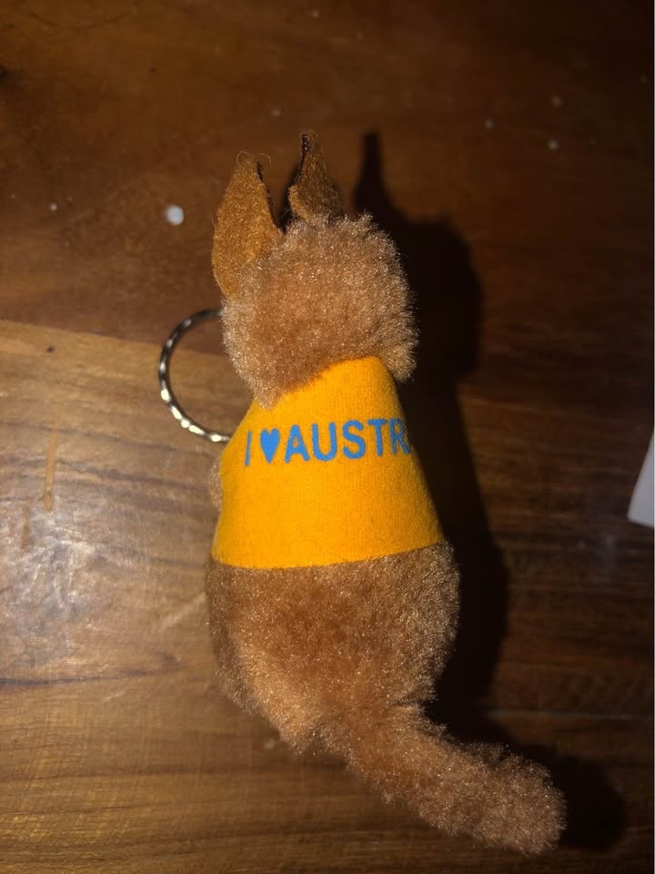 Vintage 1980's I Love Australia Kangaroo Joey Plush Keychain - photo 3