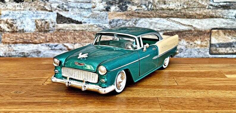 1955 Chevy Bel Air Model Car - 1:24 Scale Diecast