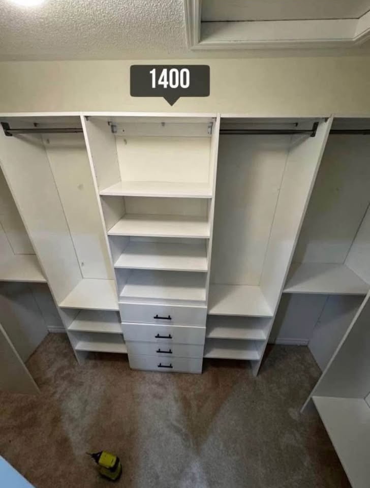 Walk-in closet / Reach-in closet / closet organizer - photo 4
