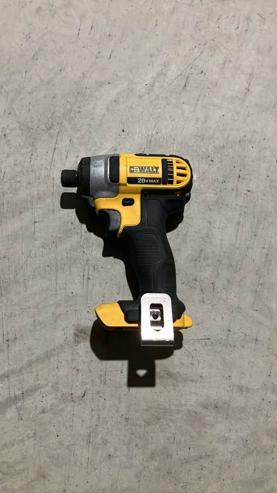 Dewalt Impact Driver - photo 2