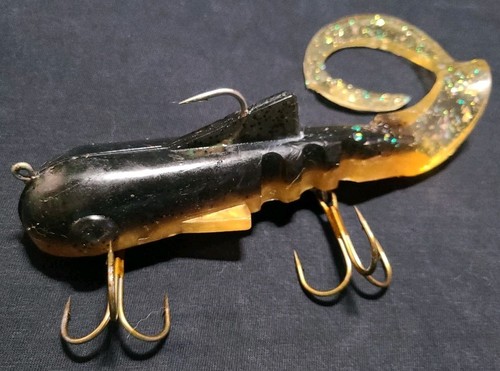 17" Mag Super D Soft Swimbait - Black/Gold/Yellow - Muskie - photo 2