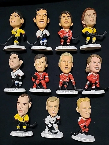 1996 Starting Lineups Little Big Heads Hockey Lot (11 Players)