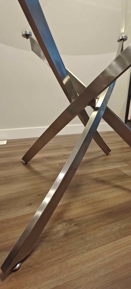 Round Glass Dining Table - 47" - photo 5