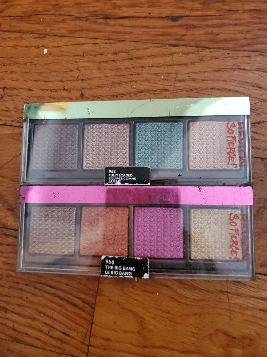 Revlon Makeup Bundle - photo 5