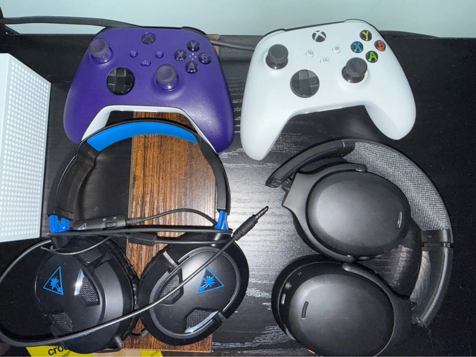 Xbox Series S BUNDLE OBO TRADE! - photo 5
