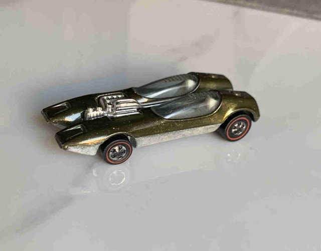 1968 Hot Wheels Redline Split Image