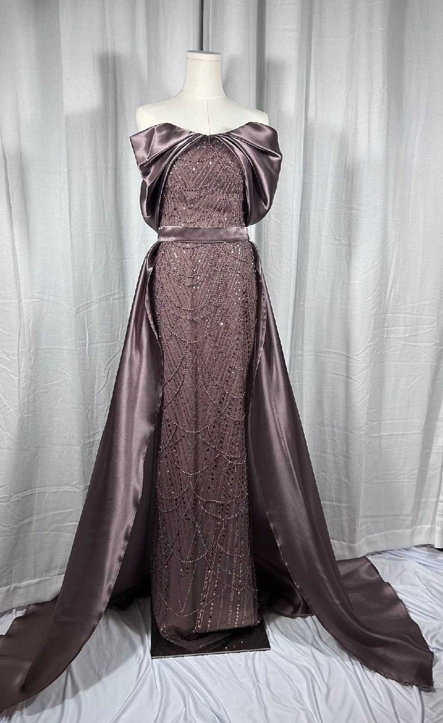 Elegant Mauve Evening Gown – BRAND NEW – $500 - photo 2