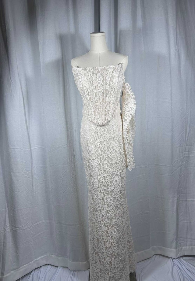 Elegant Ivory Lace Formal Gown - Brand New - $400