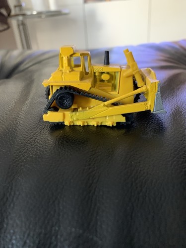 Yellow Bulldozer Cat 1979 Hot Wheels Diecast Car - photo 3