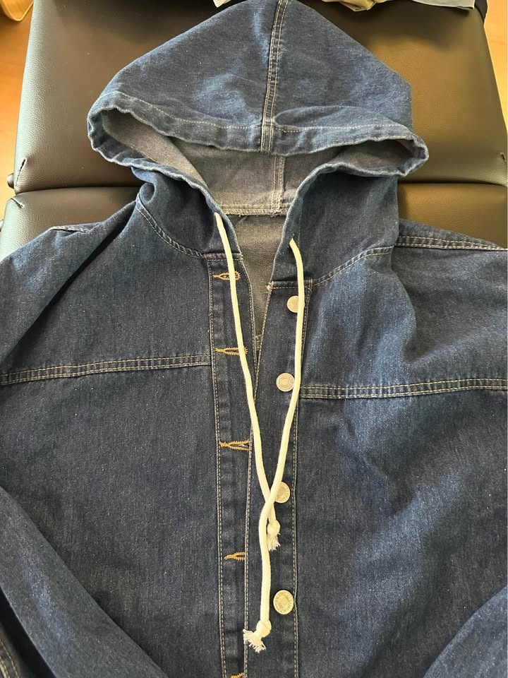 Women Jeans jacket with hood like NEW - photo 2