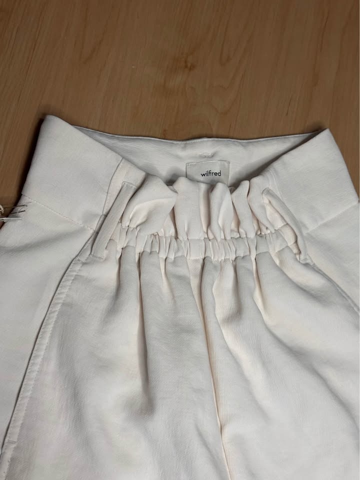 Aritzia Wilfred Womens Shorts NEW with tags - photo 2