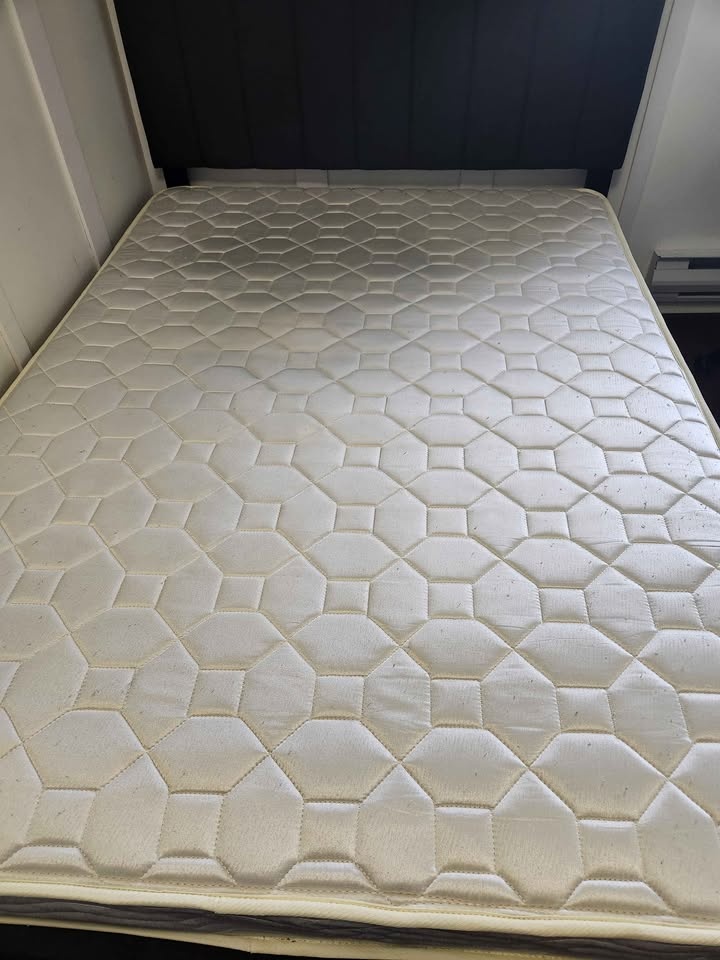 Double / Full Mattress – $30 (Moving Sale) - photo 2