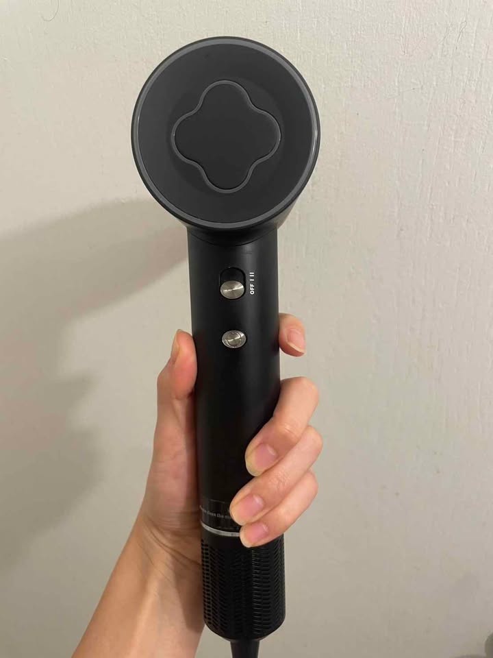 High quality hair dryer - photo 3
