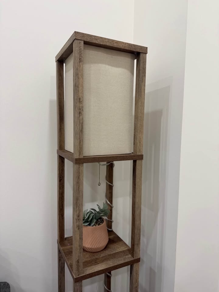 Brand New Lamp with Display Racks - photo 2