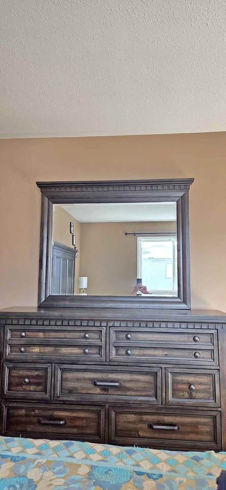 Solid Wood King Bedroom Set