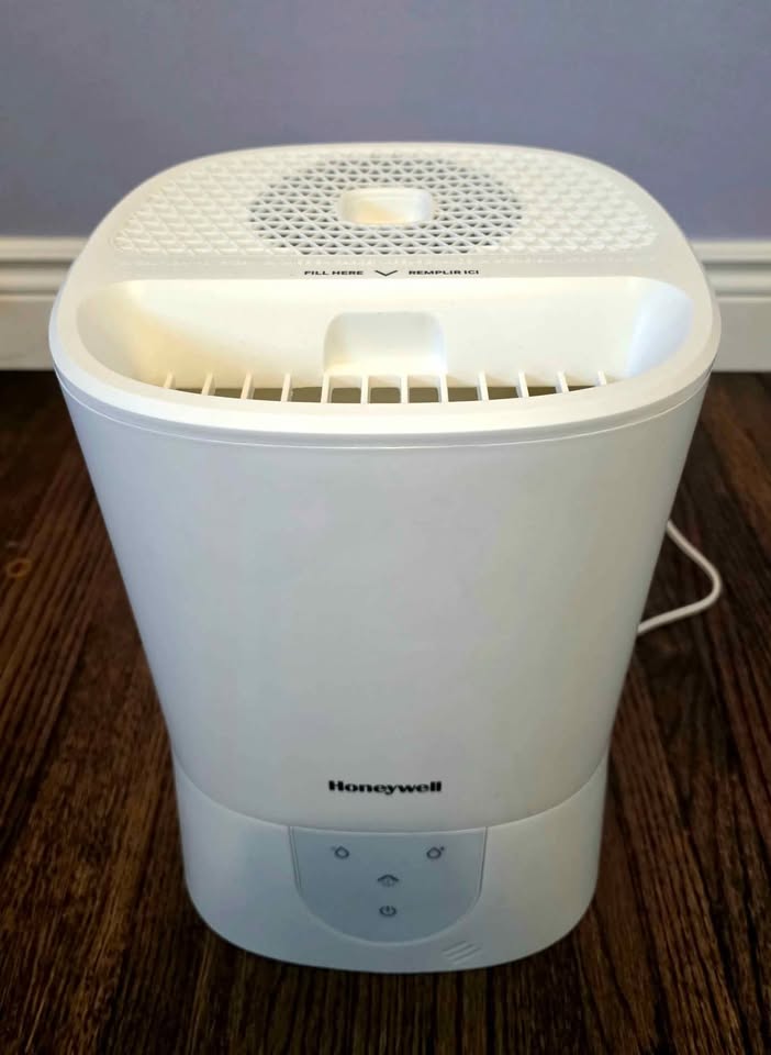 PRICE REDUCED!!- Warm Mist Humidifier – Large 5.7 L - photo 2