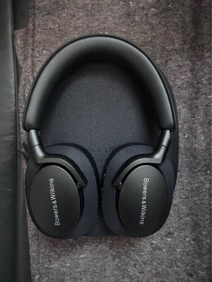 Bowers & Wilkins px7 s2e Bluetooth Headphones - photo 3