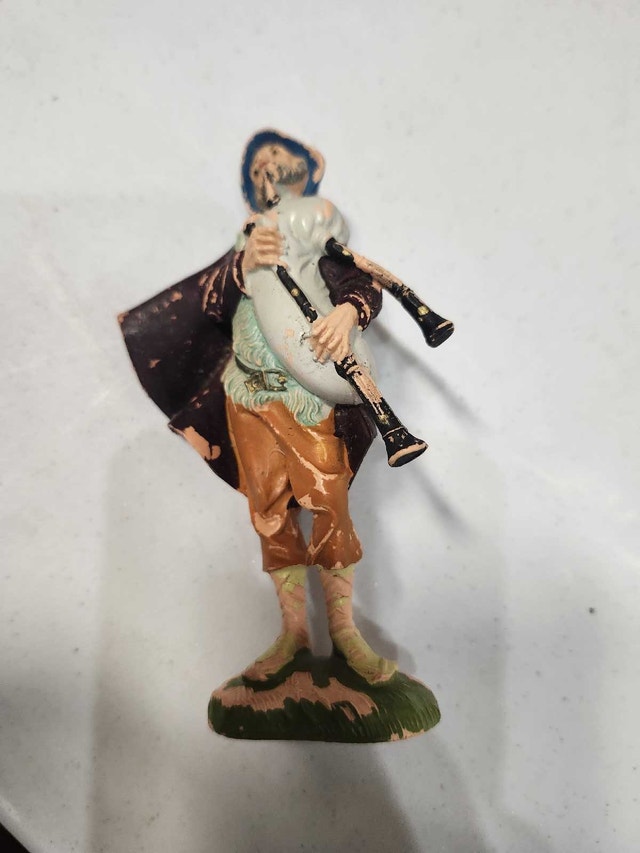 Vintage Italy Figurine