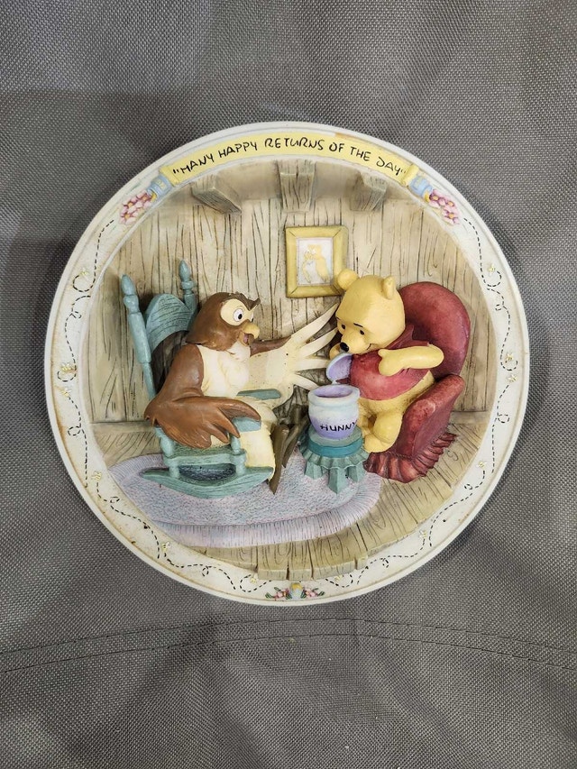 Disney Winnie the Pooh Collector Plate - Bradford Exchange