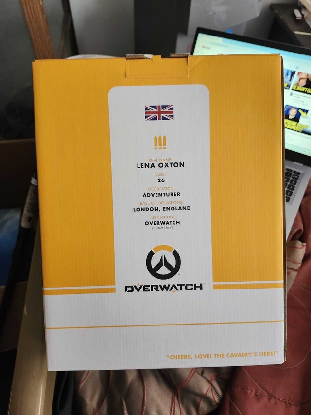 Blizzard Overwatch Tracer Statue - photo 3