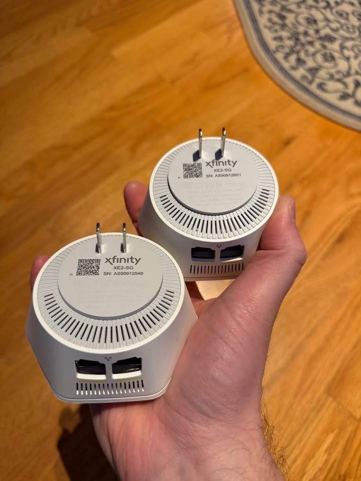 Xfinity XFi WiFi Boosting PODS - photo 2
