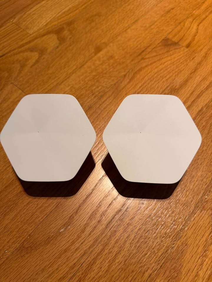 Xfinity XFi WiFi Boosting PODS - photo 3
