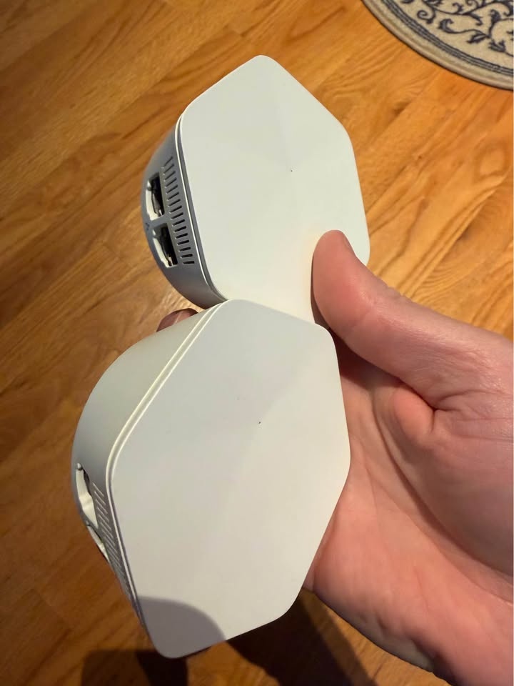 Xfinity XFi WiFi Boosting PODS - photo 4