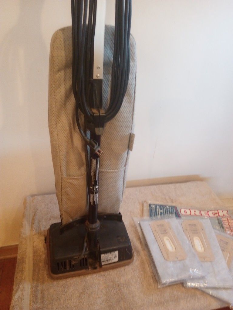 Oreck XL Vacuum - photo 5