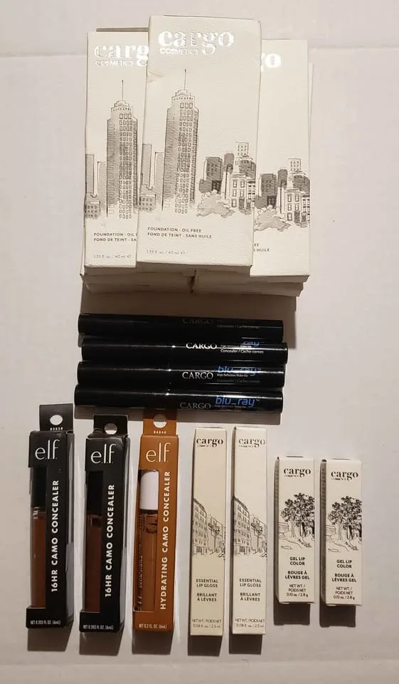 BEAUTY MEGA BUNDLE! 200+ Pieces of Makeup image indicator(4)