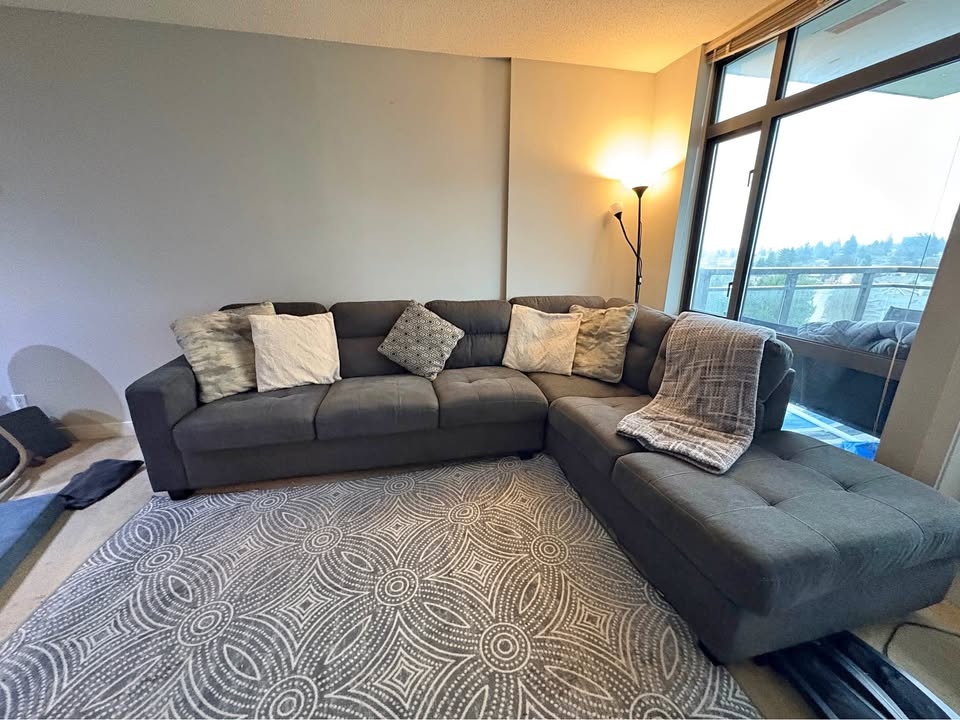 Dark Grey Sectional Sofa with Chaise