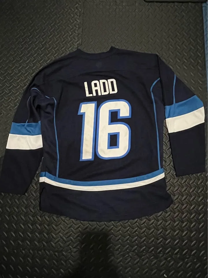 Winnipeg Jets Jersey image indicator(2)