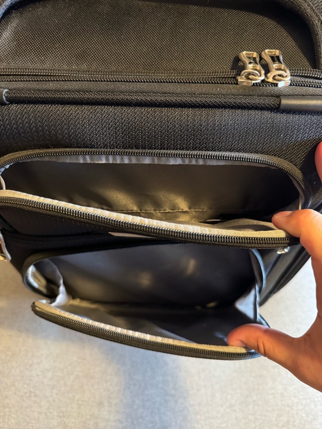 Samsonite Carry-On Expandable Spinner Luggage - photo 2