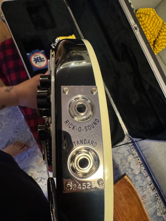 2008 Rickenbacker 360 Jetglo Electric Guitar - photo 3