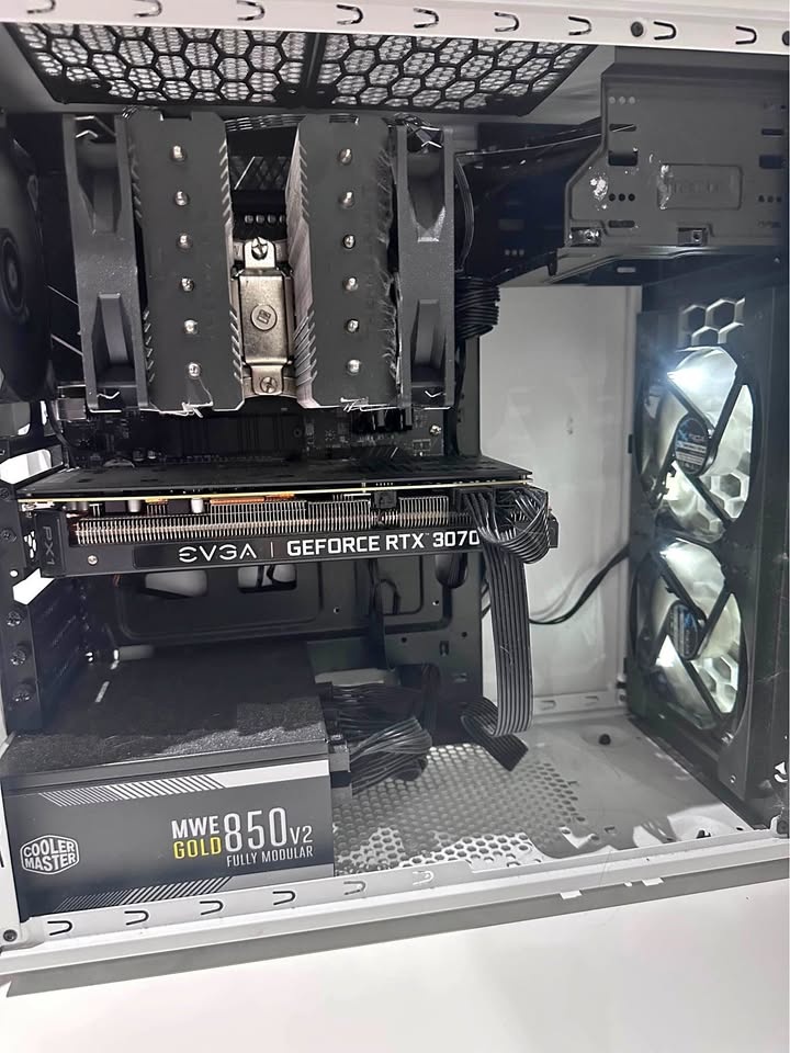 Ryzen 7 7700x RTX 3070 32GB DDR5 Custom PC