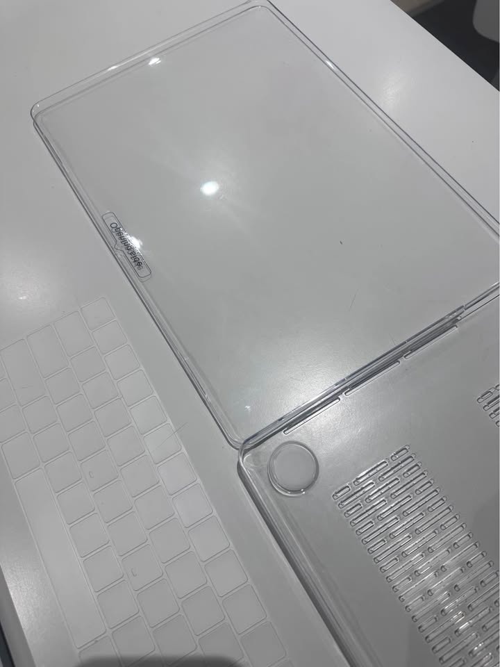 MacBook Pro 13” Clear Plastic Hard Shell with Keyboard Cover - photo 2
