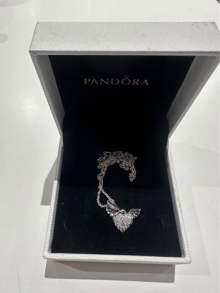 Pandora Heart with wings Necklace - photo 5