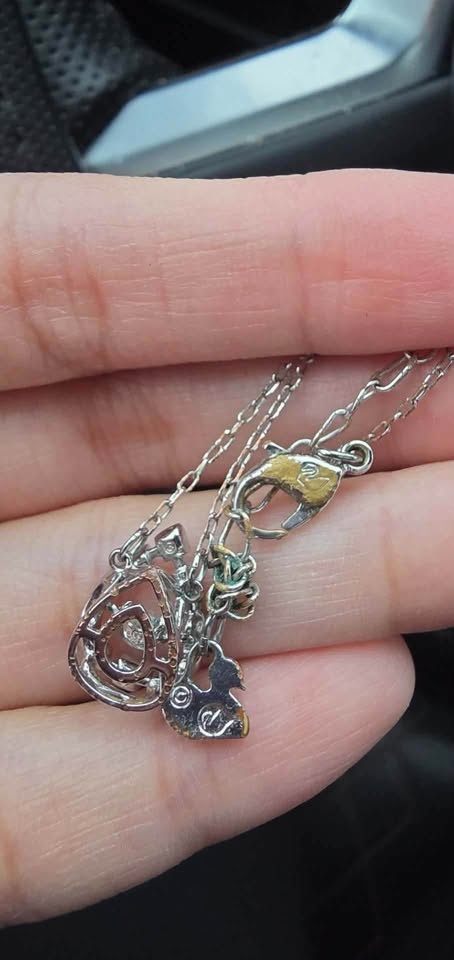 Swarovski Necklace - photo 3