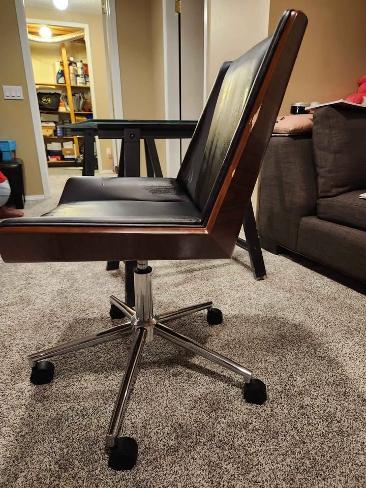Office chair - photo 3