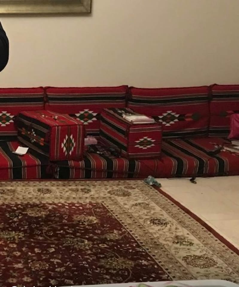 Arabian Majlis - 3 Pieces + Tables - photo 5