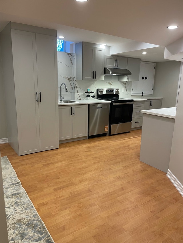 New Luxury Suite ~ 5 min Cortellucci Hospital