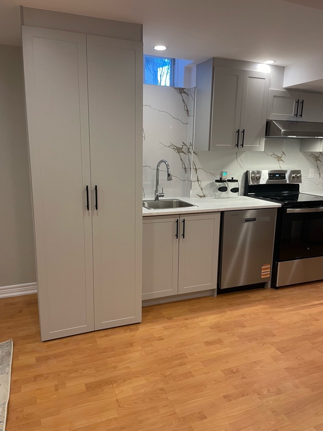 New Luxury Suite ~ 5 min Cortellucci Hospital - photo 2