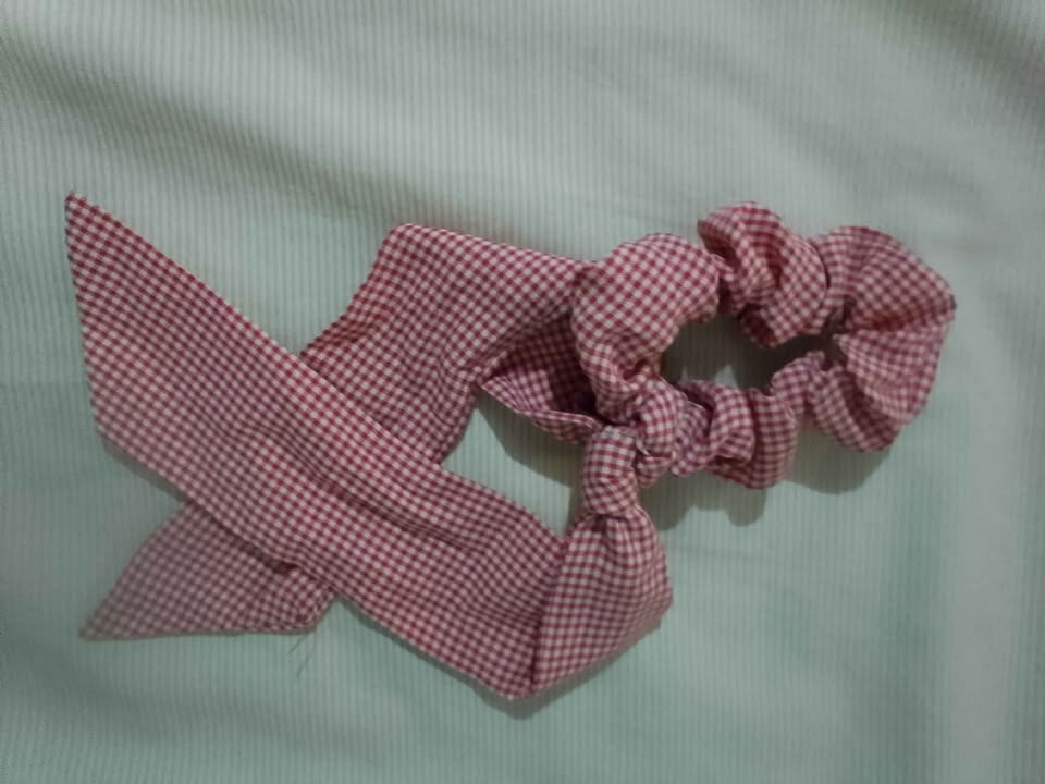 Red Gingham Tie Scrunchie - photo 2