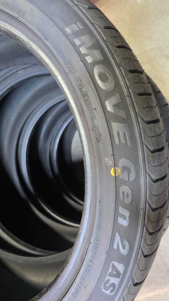 Brand New 255/45/20 Ironman All Season Tires - photo 2