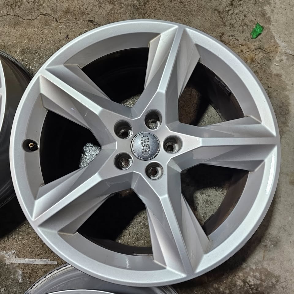 19 inch Audi OEM Rims 5x112 - photo 4