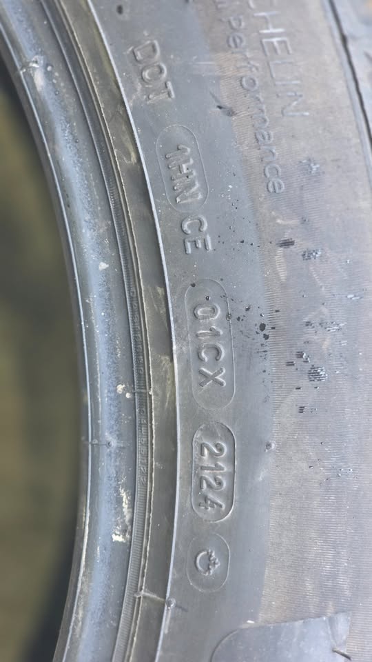 275/45/21 Michelin Winter Tires - 95% Tread - photo 5
