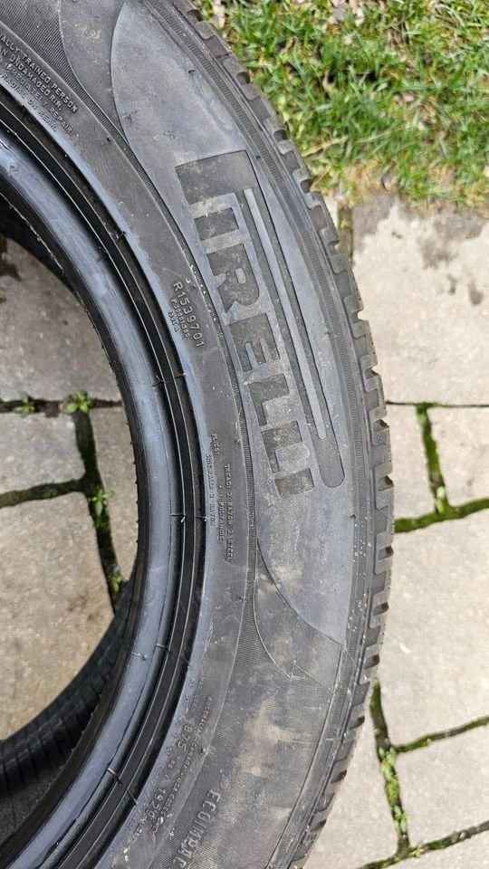 235/60/18 Pirelli Winter Tires - Set of 2 - photo 2